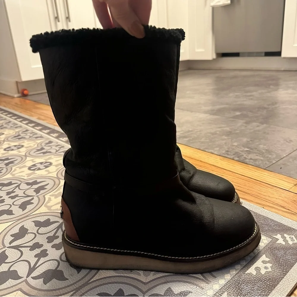 Salvatore Ferragamo Black Leather Winter Boots Size 7